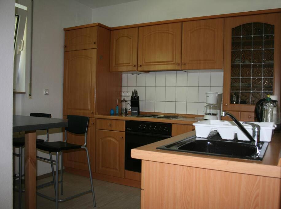 Ruhig Und Doch Zentral Erfurt Exterior foto