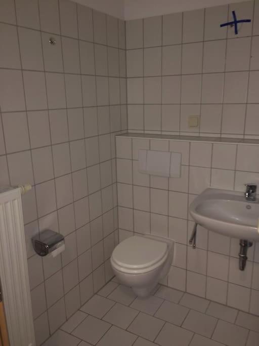 Ruhig Und Doch Zentral Erfurt Exterior foto